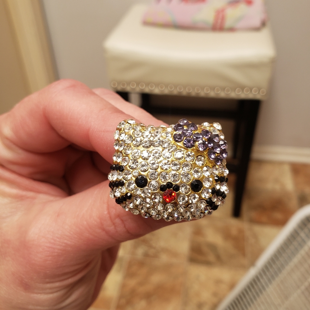 Hello Kitty Rhinestone Ring - Picture 3 of 7